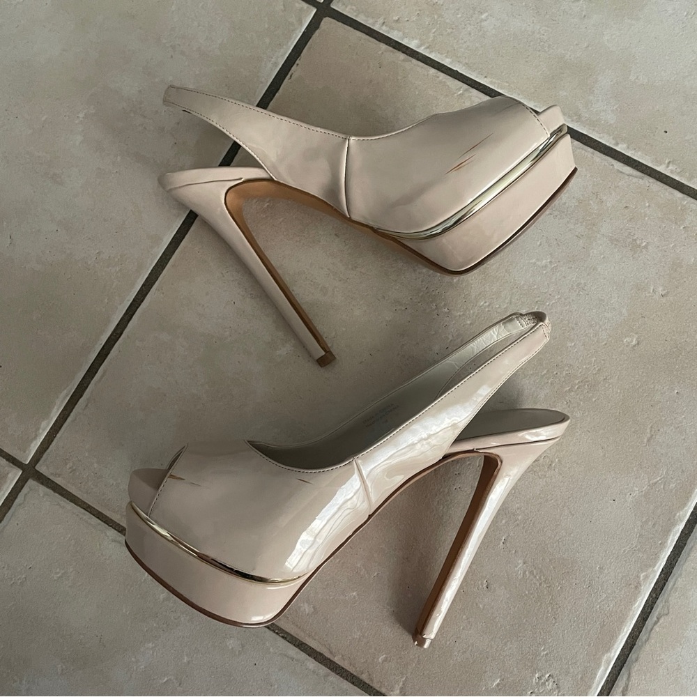 Aldo Mesiano nude patent heels size 6